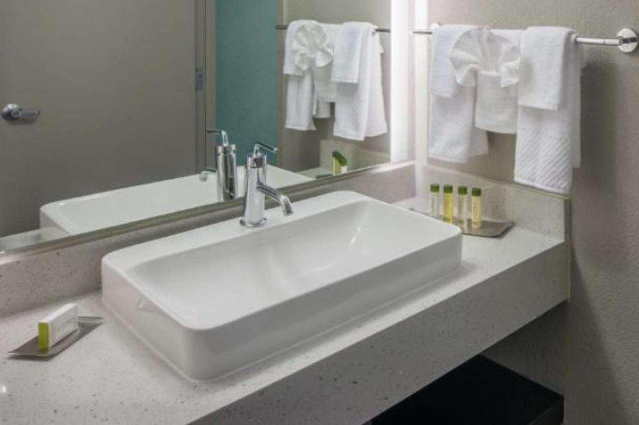Doubletree By Hilton Austin Northwest - Arboretum Екстер'єр фото